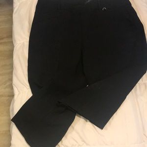 Penningtons Savy fit black capris